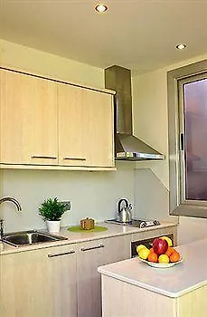 Feelathome Vila Apartment Barcelona 0*,